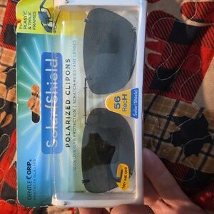 Solar Shield Polarized Clip-On Sunglasses 56 Rec H